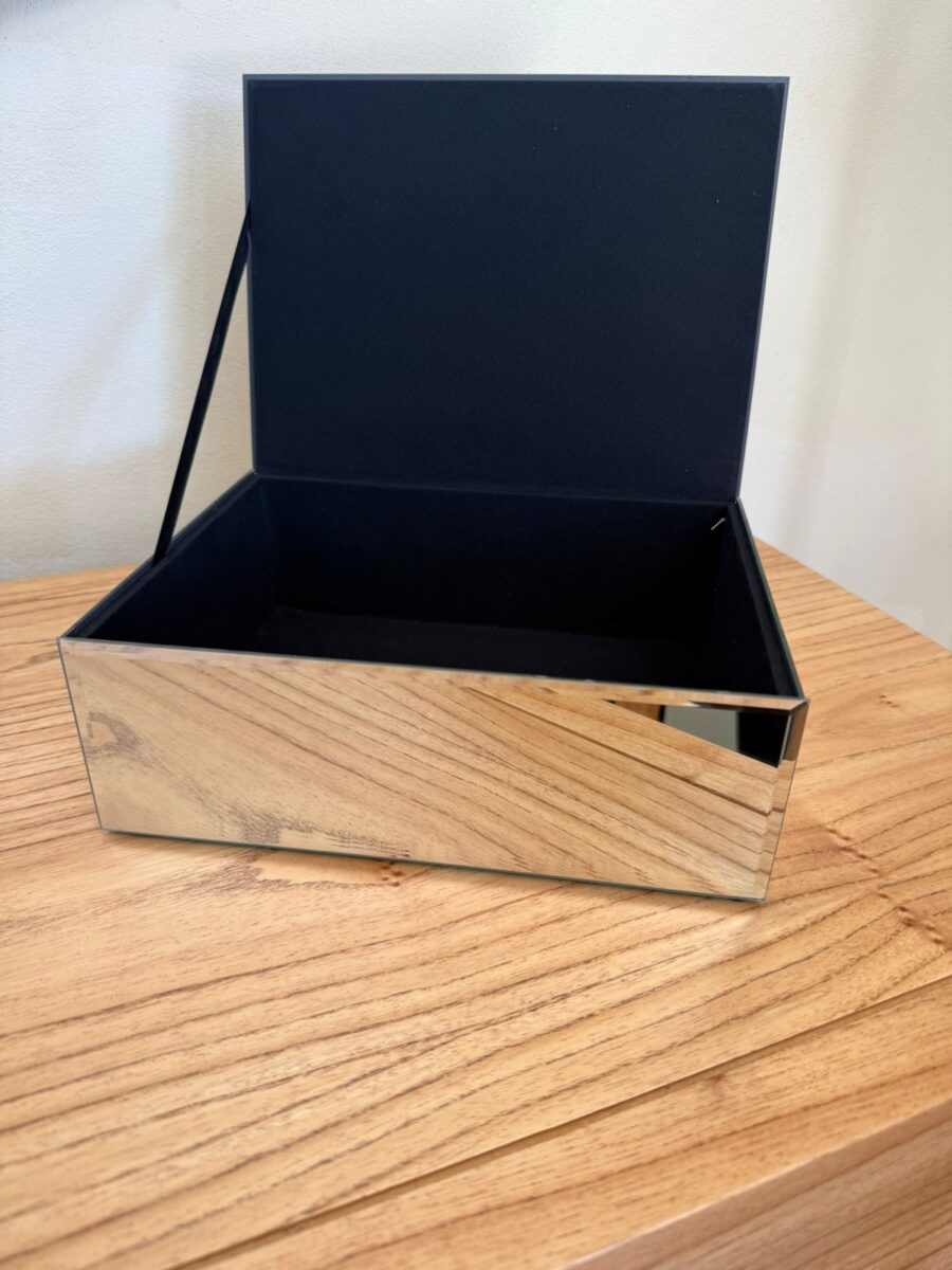 CAJA ESPEJADA  25 X 19 CM