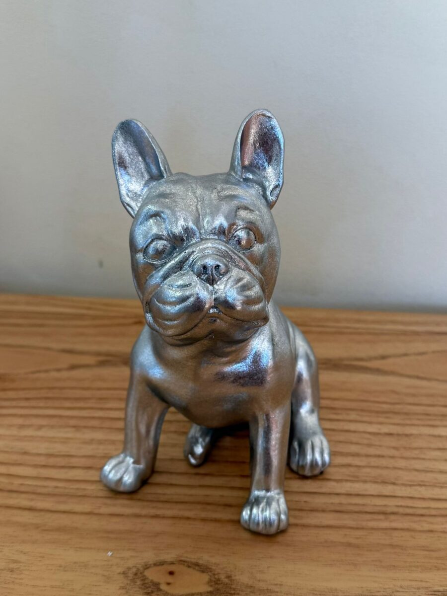PERRO BULLDOG CROMADO