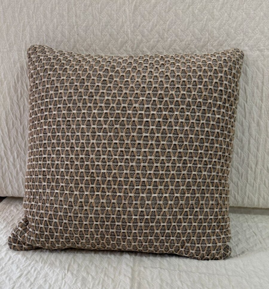 ALMOHADON COLMENA 45 X 45
